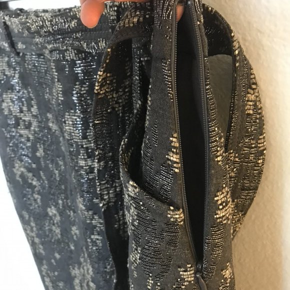 Banana Republic pencil skirt (NWT, size 4) - Picture 10 of 11